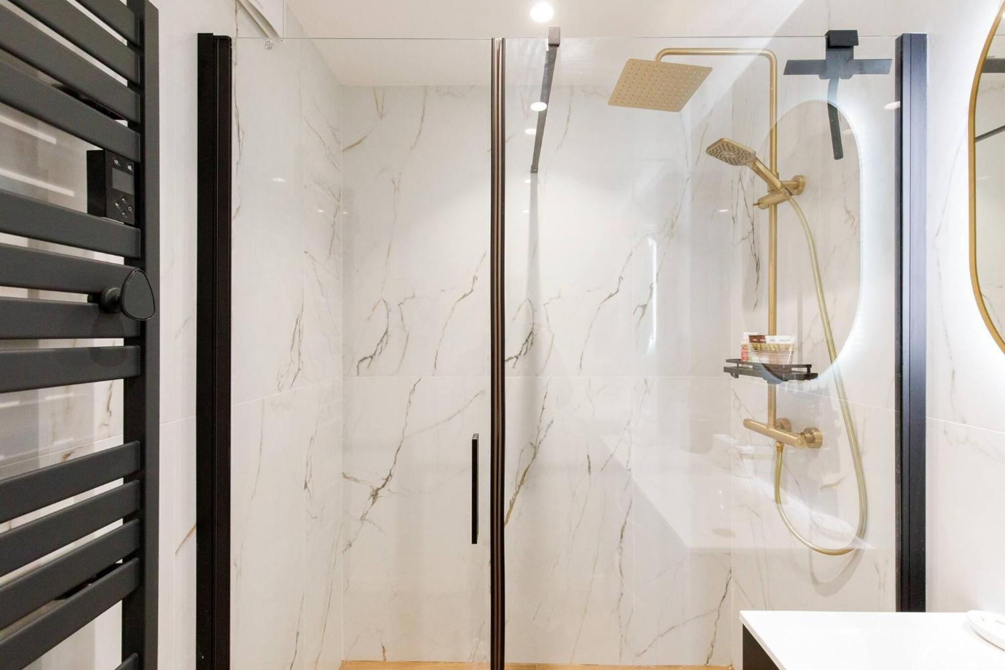 Les Pins Luxueuse Front De Apartment